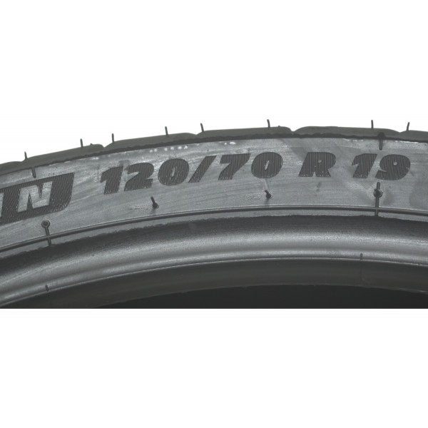 Pneu C/ Corte Michelin 120/70-19