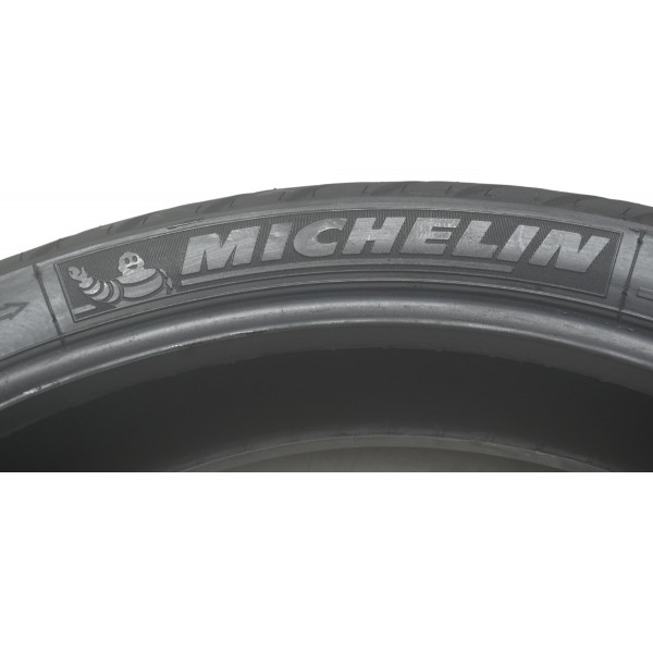 Pneu C/ Remendo Michelin 140/70-17