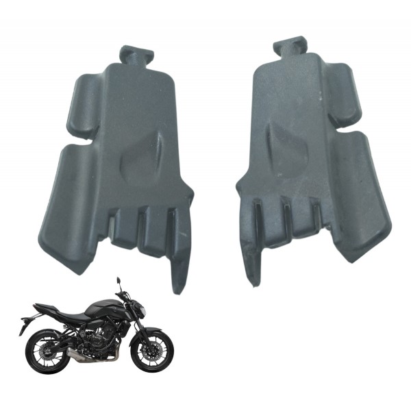 Par Acabamento Borracha Traseiro Yamaha Mt 07 19-24 Original