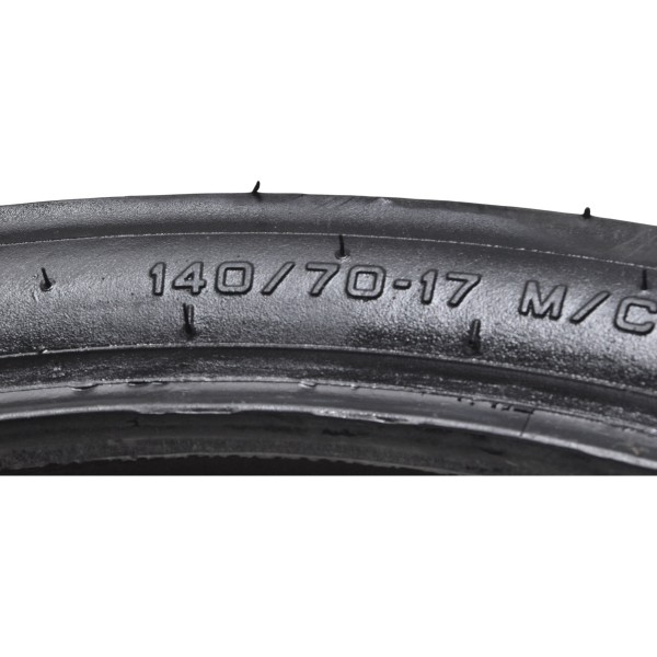 Pneu C/ Remendo Pirelli Sport Demon 140/70-17