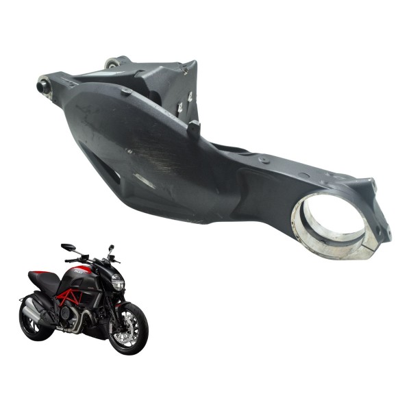 Balança C/ Detalhes Ducati Diavel 11-16 Original