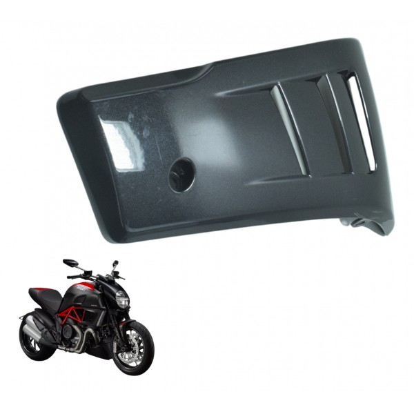 Spoiler Inferior Direit C/ Detalhes Ducati Diavel 11-16 Orig