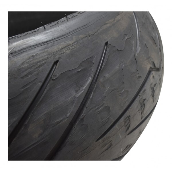 Pneu Pirelli Diablo Rosso Ill 240/45-17 C/ Detalhes